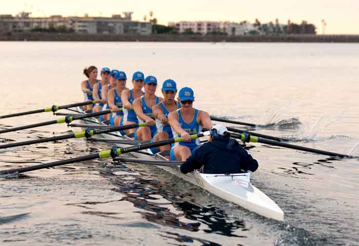 they-look-like-they-are-rowing-faster